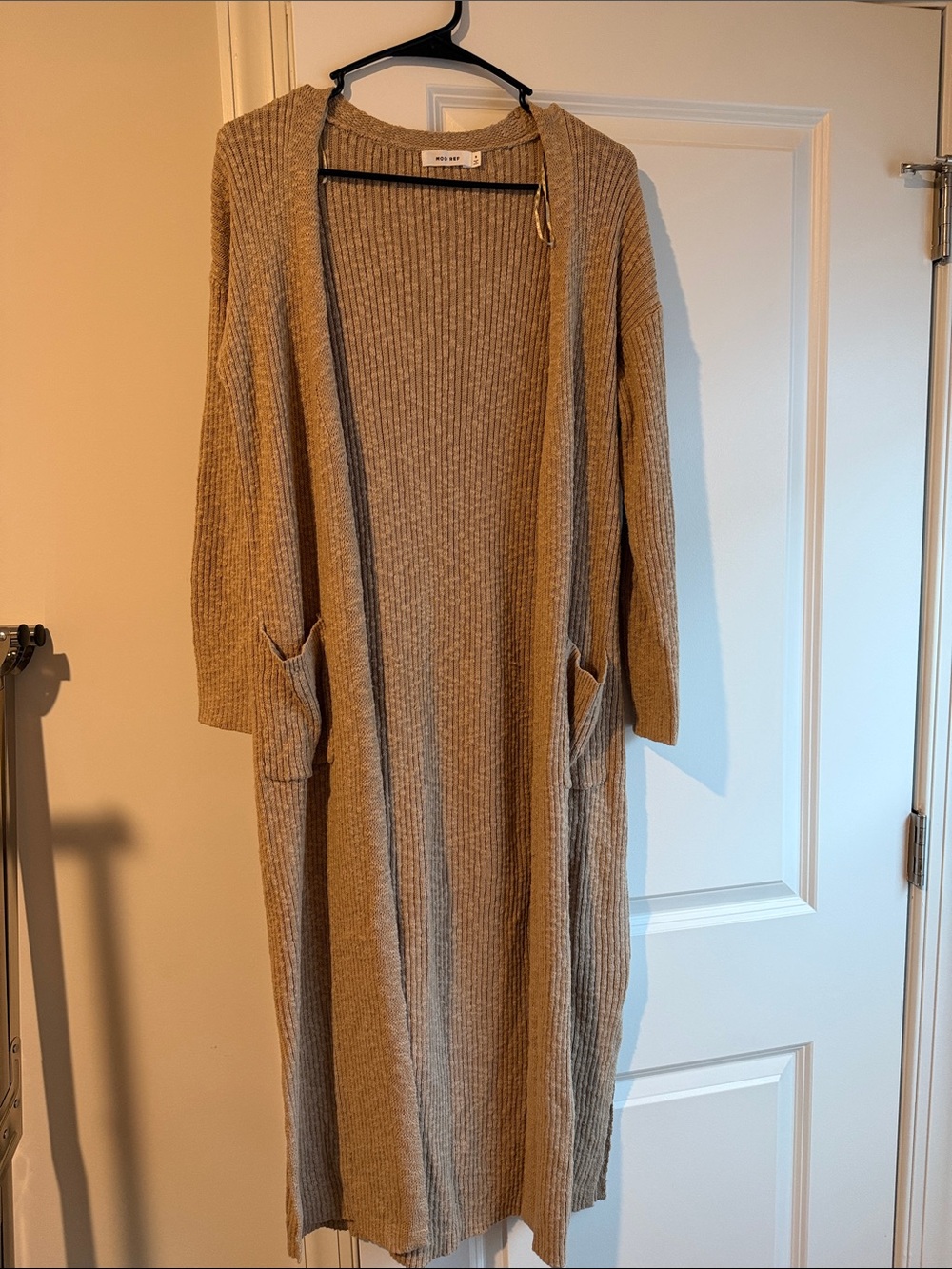 Mod Ref Long Ribbed Open Cardigan in Light Brown